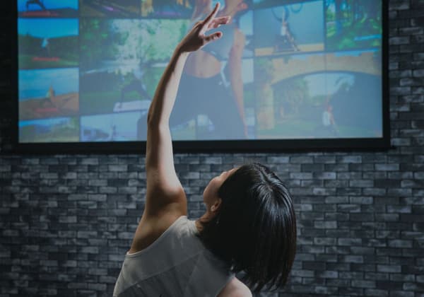 世界的スタジオレッスンレズミルズ