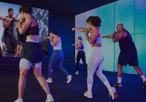 世界的スタジオレッスンレズミルズ